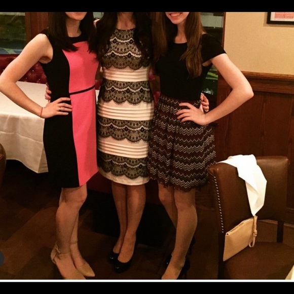 Size 4. Jax. White dress with black lace. Lined. Very flattering. Worn once. - Picture 4 of 4